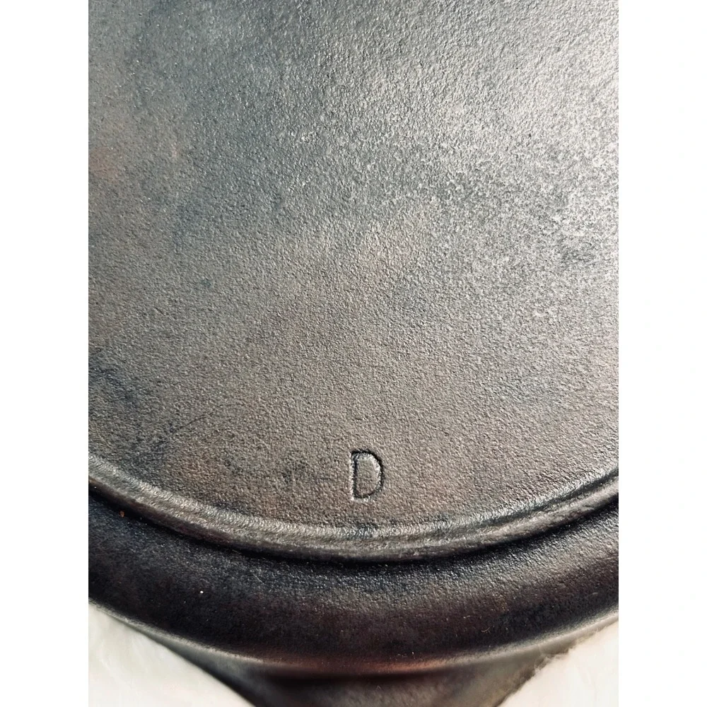Vintage Lodge 3 Notch Cast‎ Iron Skillet 6 SK 9 Inch Pan Made in USA 1940s 1950s